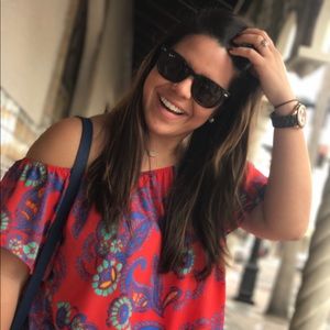 Meet your Posher, Ana